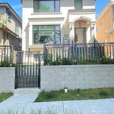 South Vancouver Guesthouse Экстерьер фото