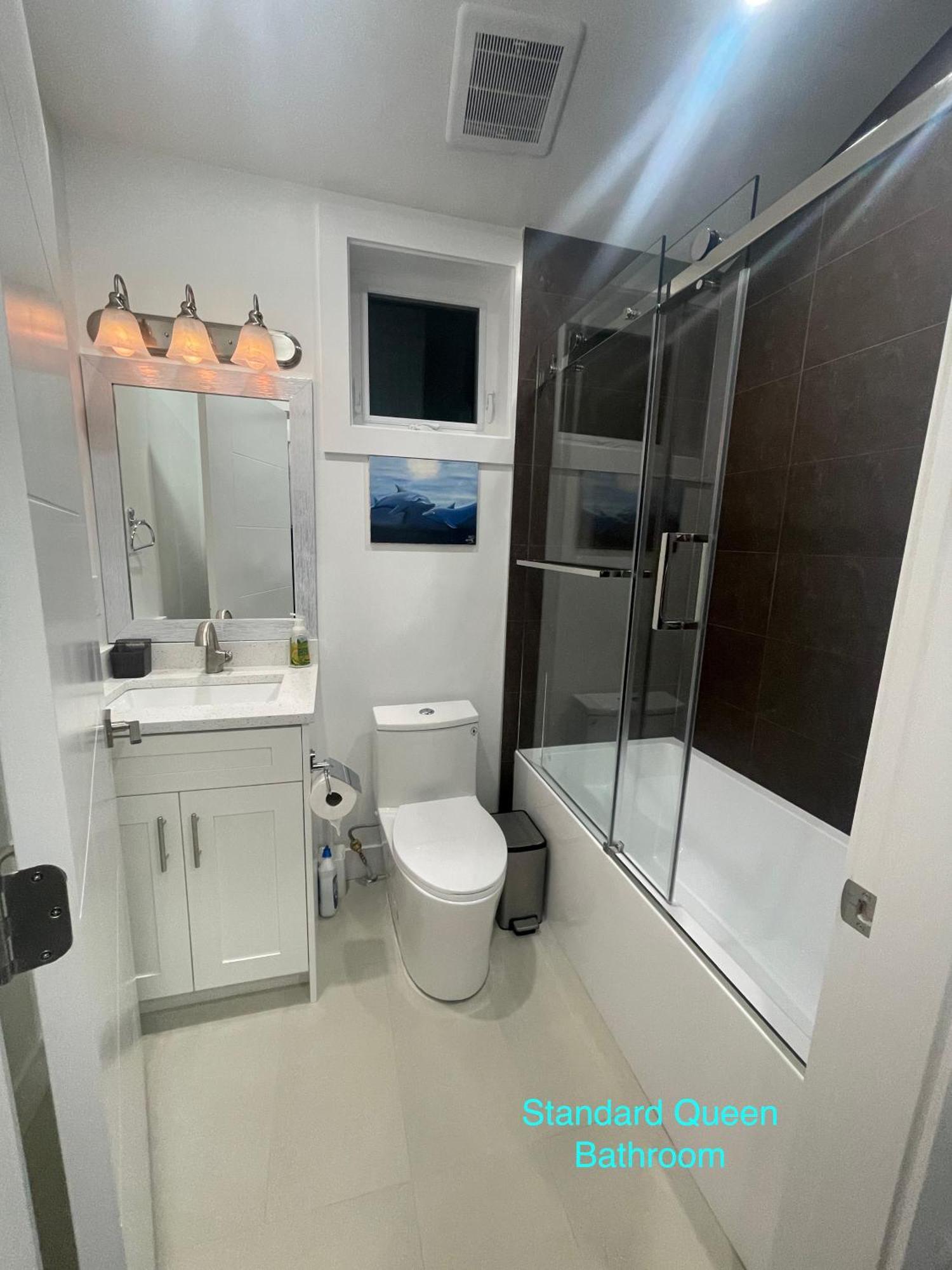 South Vancouver Guesthouse Экстерьер фото