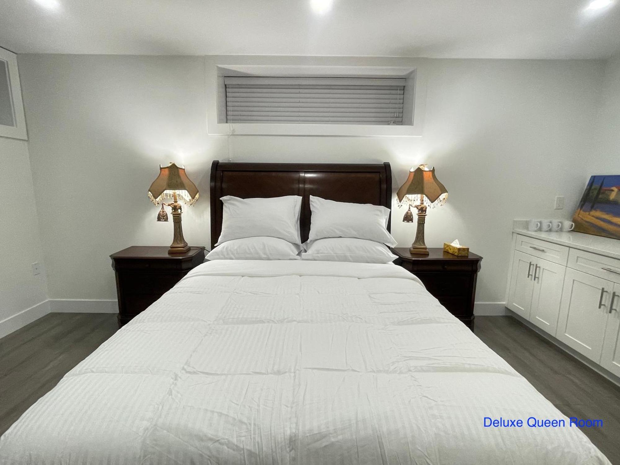 South Vancouver Guesthouse Экстерьер фото